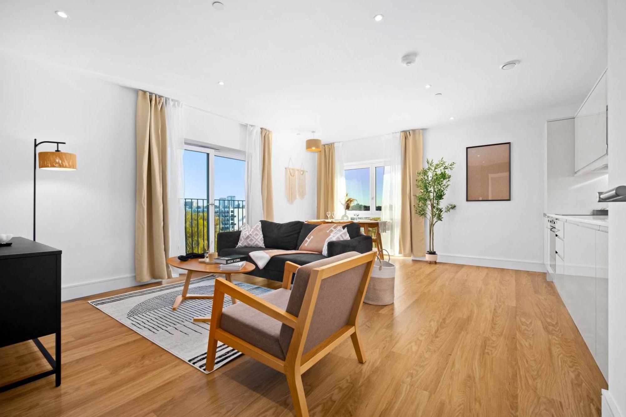 2 Bedroom - 2 Bathrooms - Netflix- Juliet Balcony 419h * Birmingham